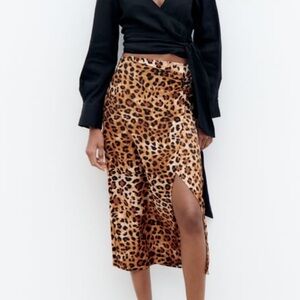 ZARA Animal Print Midi Skirt - S